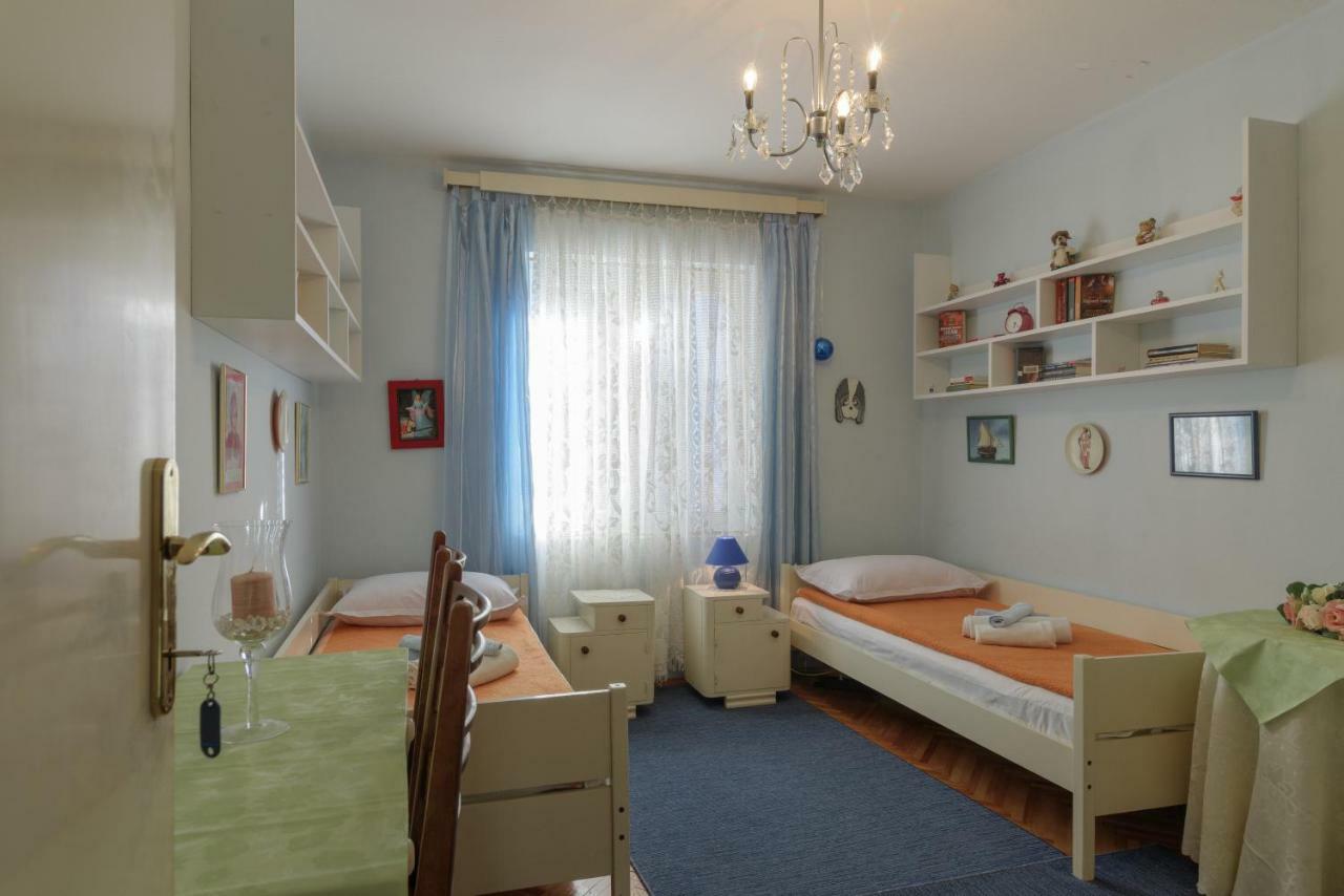 Rooms Mirjana - Centre Of Trogir Eksteriør bilde