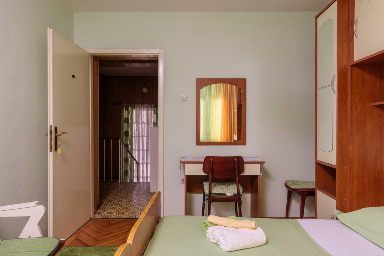 Rooms Mirjana - Centre Of Trogir Eksteriør bilde